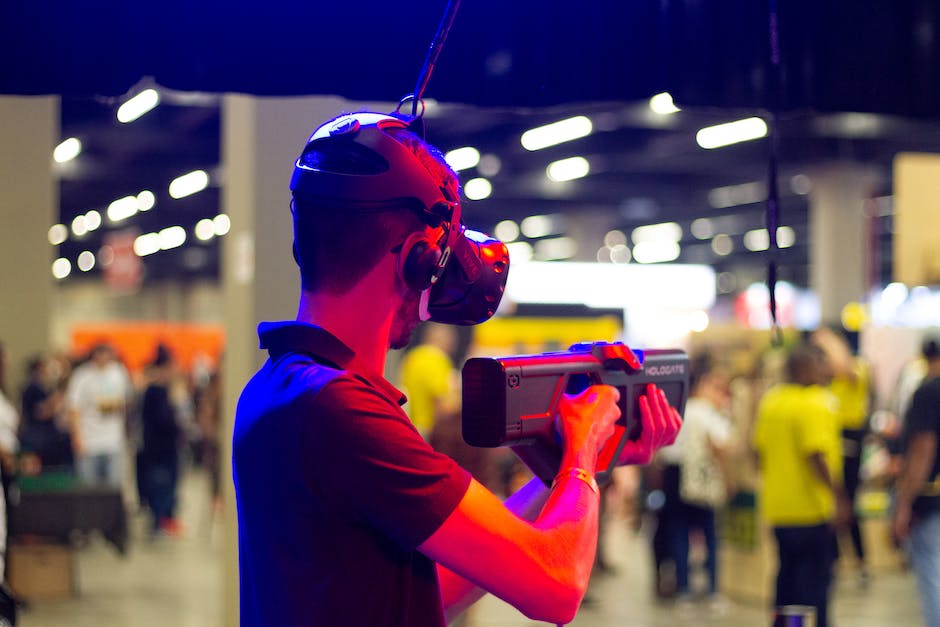 Image showcasing various VR gaming innovations including wireless headsets, eye-tracking technology, machine learning, mixed reality, bio-interactive games, cloud gaming integration